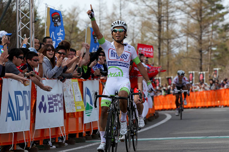 全日本選手権ロードレース2012で勝利した土井雪広（当時アルゴス・シマノ）