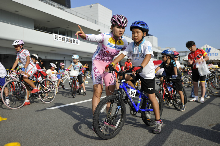 ゲスト選手からキッズスクールでたくさん学ぼう