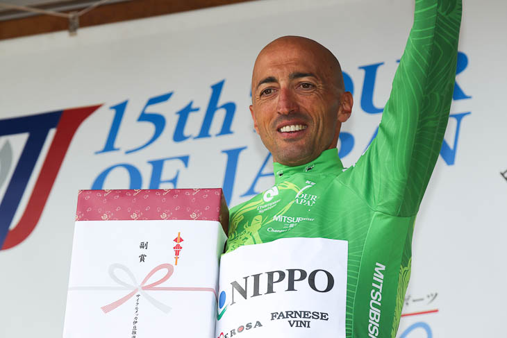 リーダージャージはフォルッナート・バリアーニ(チームNIPPO)がキープ