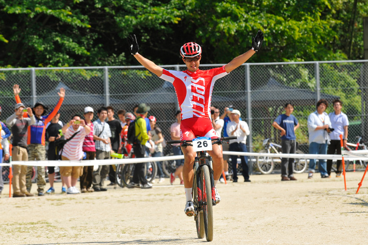 優勝した山本幸平(Specialized Racing Team)