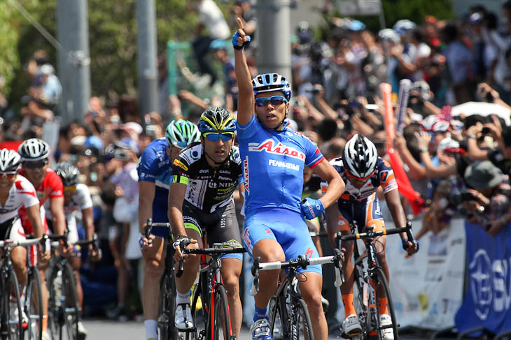 西谷泰治(愛三工業レーシングチーム)が優勝