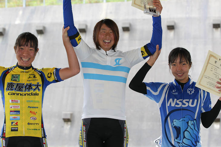 全日本学生選手権個人ロードレース2012は2位。3年生となり、同級生の上野みなみと共に表彰式を沸かせることが増えた