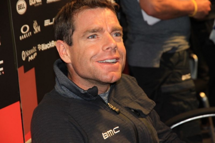 リラックスした表情で記者会見に臨むカデル・エヴァンス(BMCレーシング)