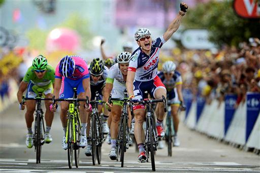 ゴールスプリントを制したアンドレ・グライペル(ドイツ、ロット・ベリソル)