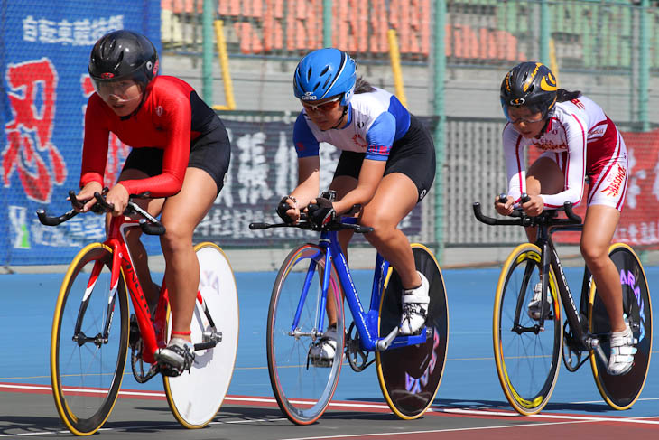 女子3kmチーム・パーシュート　1位　三宅玲奈・細田愛末・江藤里佳子　3分51秒182　女子ジュニア日本新