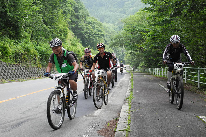 標高1300mの八ヶ岳高原道路をサイクリング