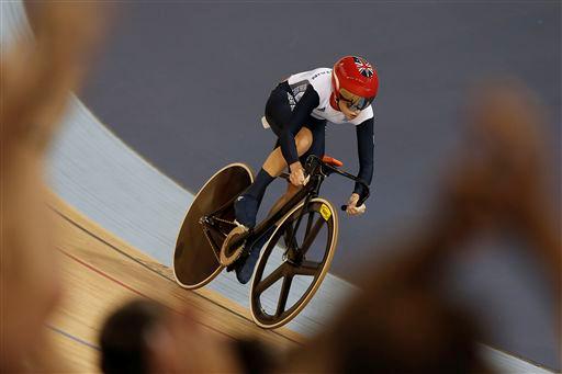 女子オムニアム　250mフライングTTでトップタイムをマークしたラウラ・トロット（イギリス）