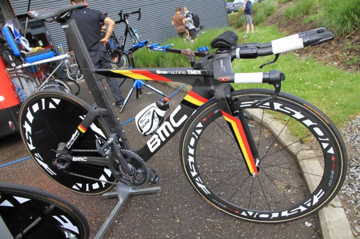 BMCレーシングチーム BMC timemachine TM01　フィリップ・ジルベールのベルギーナショナルカラー