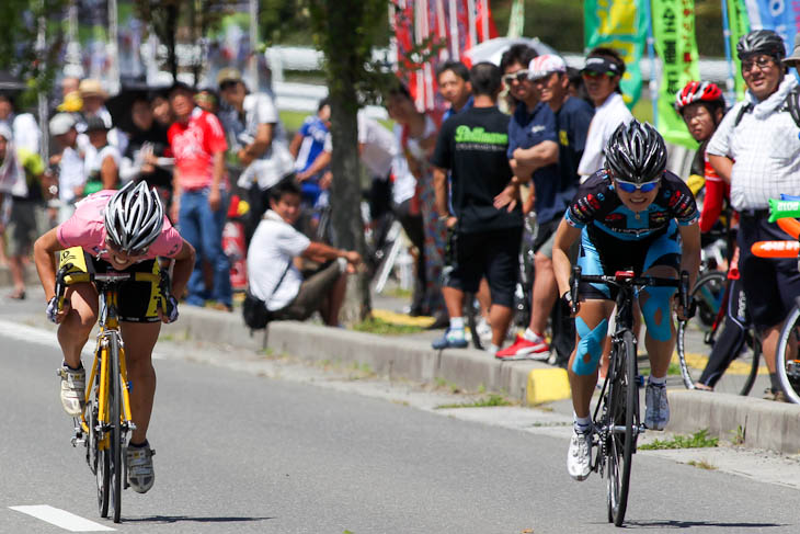 F  西加南子（LUMINARIA）が高橋奈美（Vitesse-Serotta-Feminin）を下す