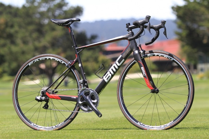 テストライド用に準備されたアルテグラDi2仕様のBMC granfondo GF01