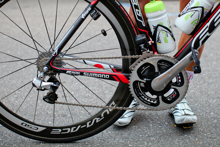 土井雪広(アルゴス・シマノ)は11スピードのDi2コンポーネント、9070系デュラエースを使用