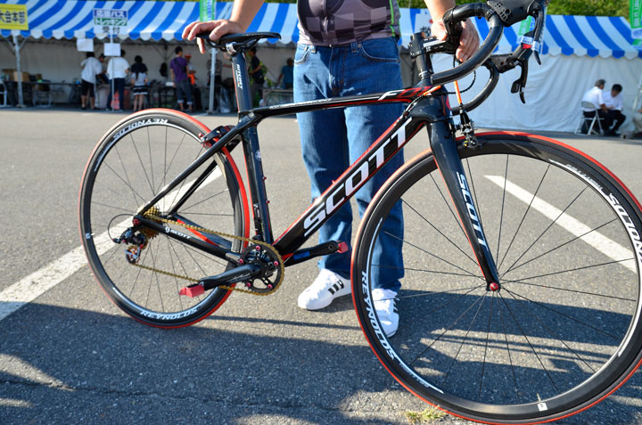 太田浩一さんのスコット フォイル 車重4.5kg