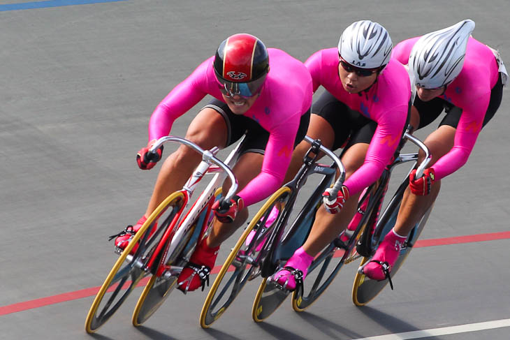 男子チームスプリント予選 日本大学(森、橋本、末木)が1分16秒056の大会ならびに学連新記録