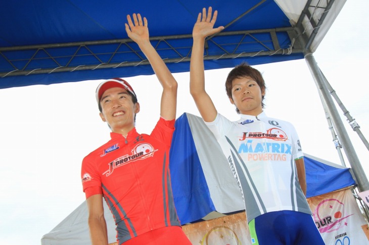 増田成幸(宇都宮ブリッツェン)と安原大貴(マトリックスパワータグ)