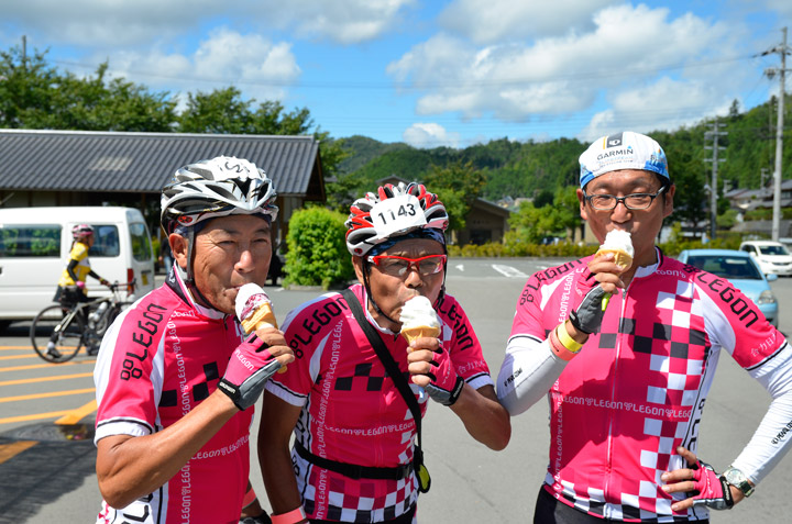 どんな年になっても美山牛乳のソフトクリームは美味しい