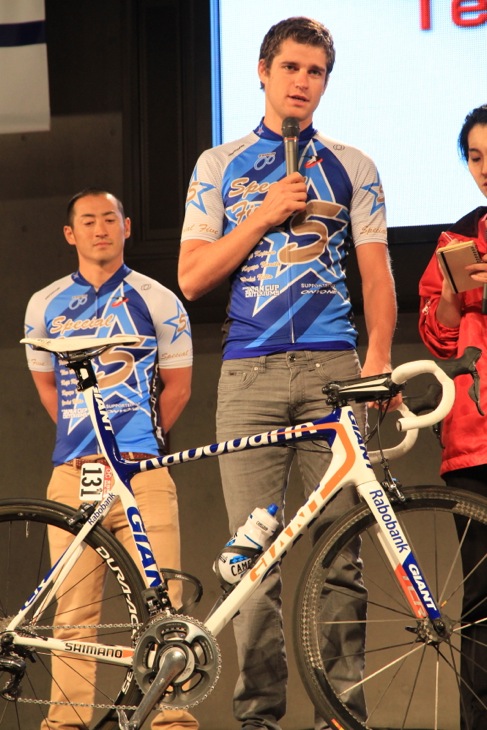 トラック&ロードのスター、テオ・ボス(オランダ、ラボバンク)が来日