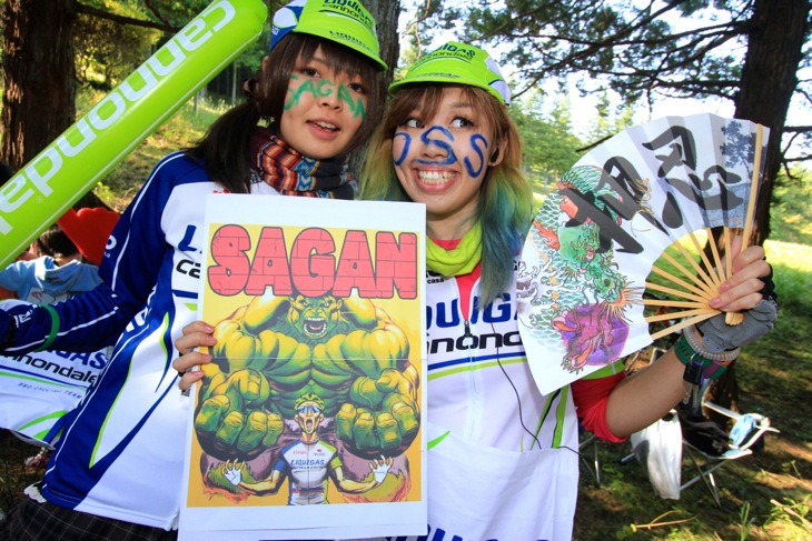超人ハルクのサガンと日本の刺青風の「押忍」=オスのセンスを持つファン