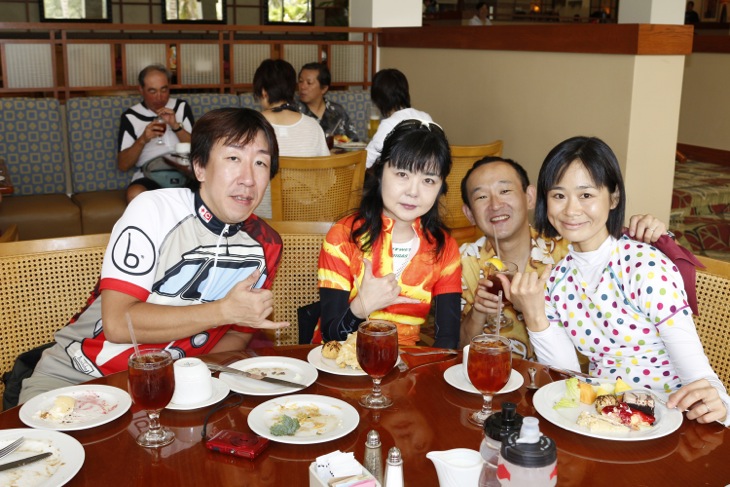 アロハ!ハワイでの食事はとっても美味しい。歴史を感じるハレイワにて
