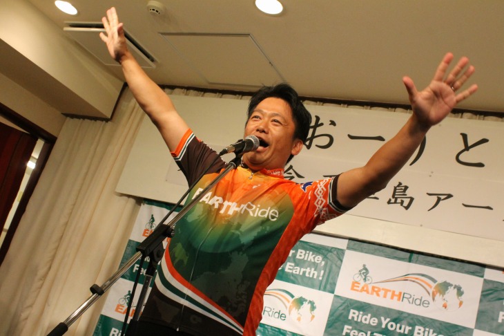 中山石垣市長もアースライドジャージ姿で登場!