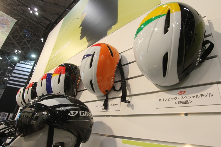 オリンピックスペシャルカラーのエアロヘルメット「エアアタック」