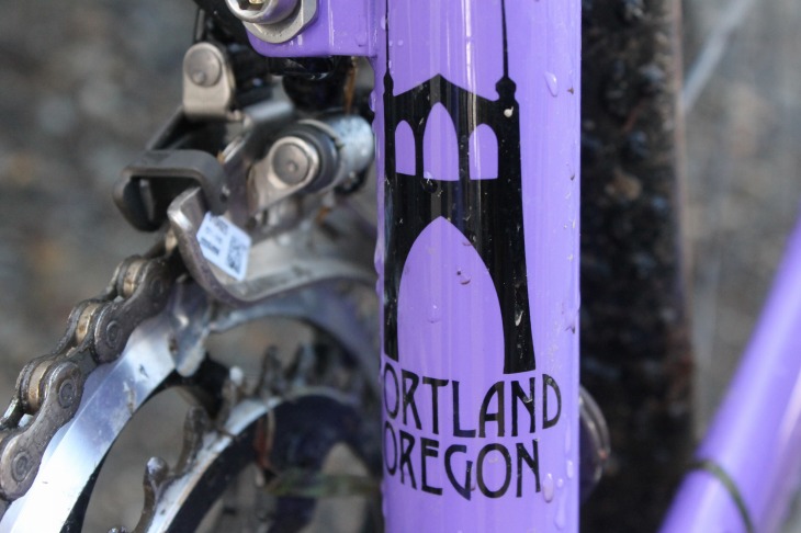 恐らく国内初となるアイラ・ライアンのCXバイク。シートチューブにはポートランドを示すロゴが