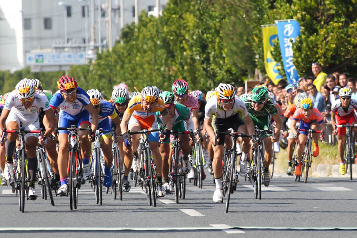市民210kmは白石真悟(シマノドリンキング)が優勝