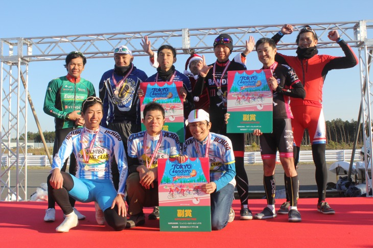 6時間総合優勝を達成したのは地元・内房レーシングAチーム