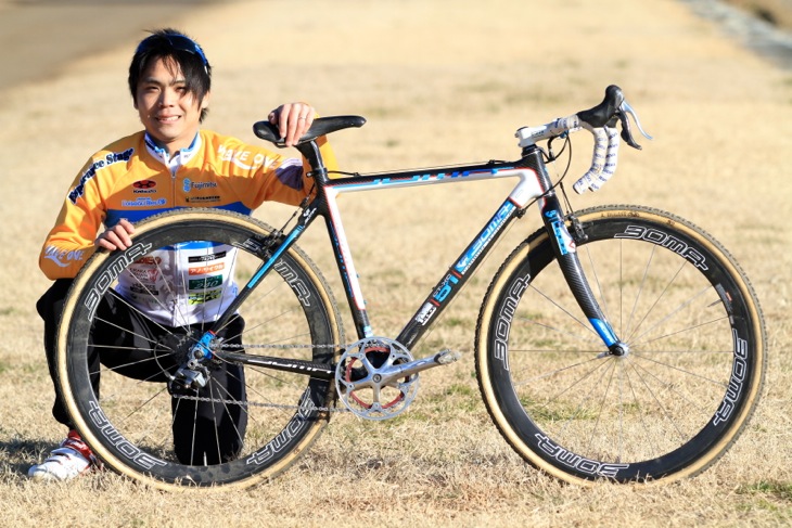 C1で3位を獲得した向山浩司（エスペランススタージュ）さん　BOMAのCXバイクを駆る