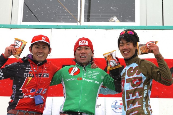 東北CXシリーズ表彰、C1チャンピオンは池本真也(和光機器-AUTHOR)2位は小坂光(宇都宮ブリッツエン)、3位は前田公平(Speedvagen Cyclocross Team)