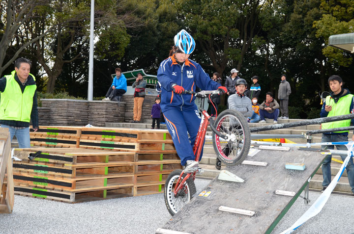 ウィメン優勝の水野真美（関西大学）