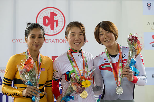 女子エリートポイントレース（20km）で2位の上野みなみ（青森・鹿屋体育大学）