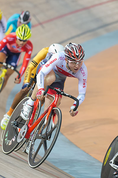 男子ジュニアポイントレースで優勝した原井博斗（福岡・祐誠高校）