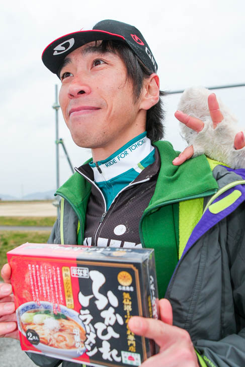 60分耐久ソロ 矢部周作さんのジャージにはRIDE FOR TOHOKUのロゴが
