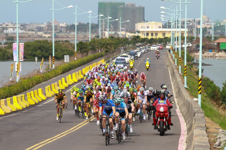 大鵬湾を周回する12kmのオールフラットコース