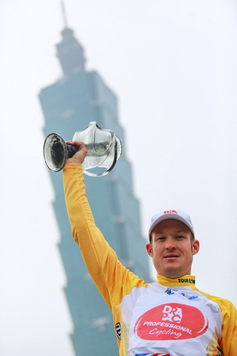 ツール・ド・台湾2013　総合優勝を果たしたベルナルド・サルツバージャー（オーストラリア、ドラパック・サイクリング）