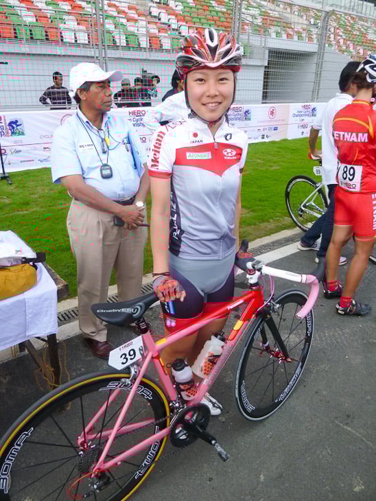 ジュニア女子ロード スタート前の坂口聖香(パナソニックレディースチーム)