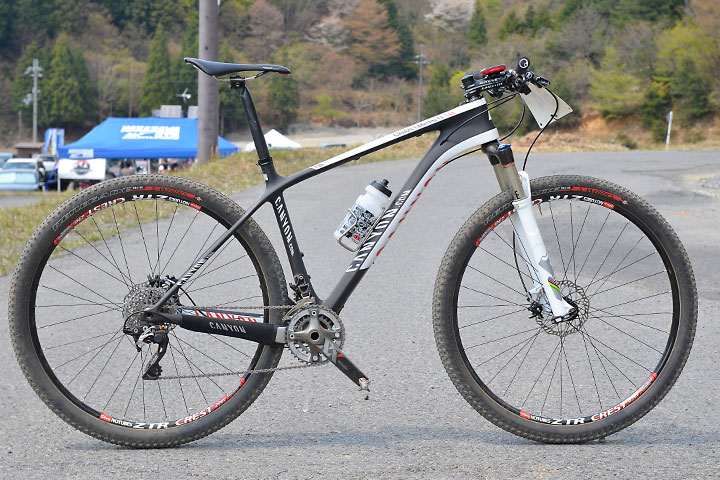 新谷直也(チームキャニオン)のキャニオン グランドキャニオンCF SLX 29
