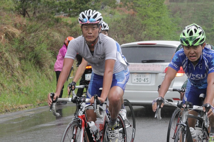 総合トップになった倉林巧和(日本体育大学自転車競技部)