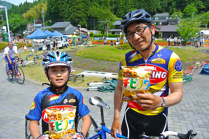 コイケヤから参加賞としてお菓子がプレゼントされた