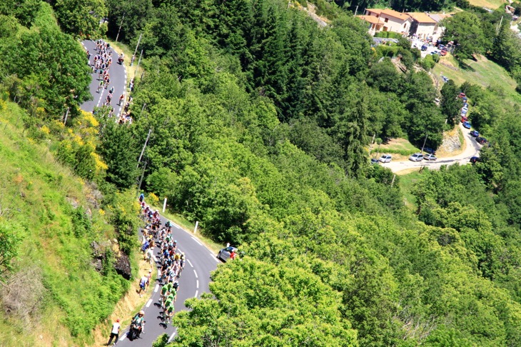 2級山岳クロワ・ド・モウニス峠へ向かう