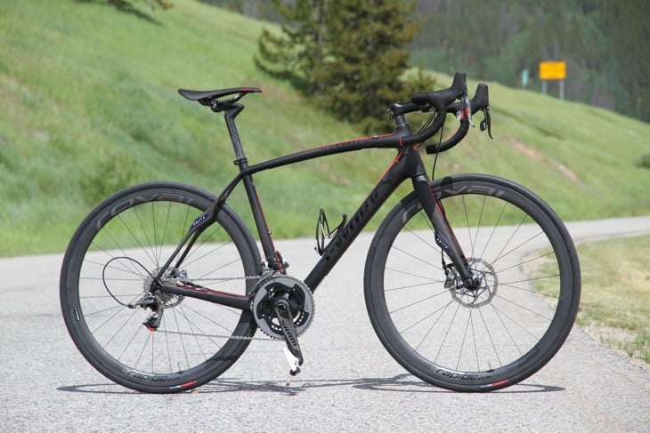 2013年に発表されたS-Works Roubaix SL4 Discを皮切りに、5年以上ディスクロードの研究開発を続けてきた