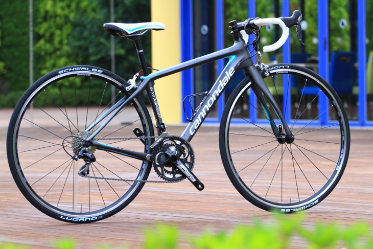 シマノ105を搭載した女性用モデル キャノンデール SYNAPSE CARBON WOMENS 5 105