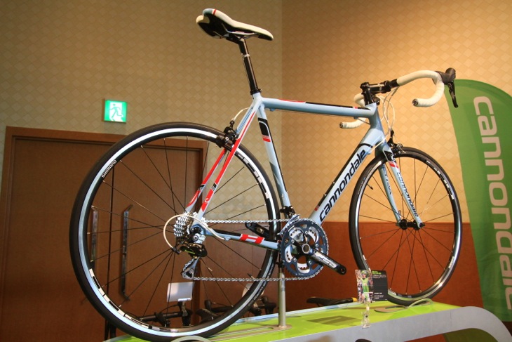 アルミのCAAD8 2014モデル新カラー