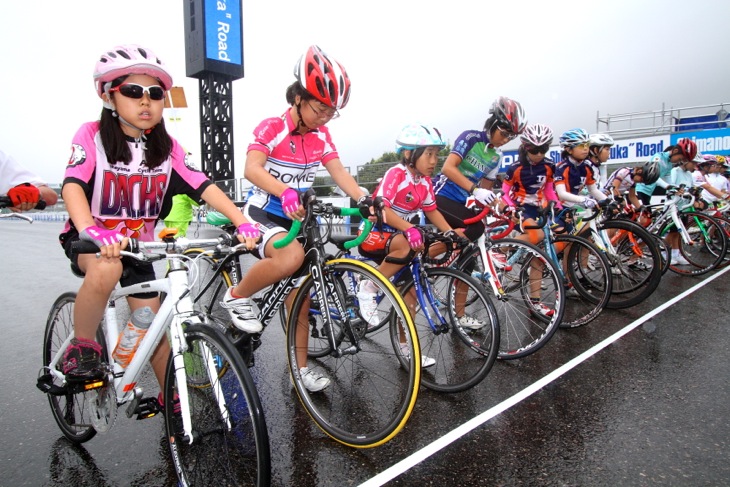 今回が初レースのキッズライダーも大勢いました