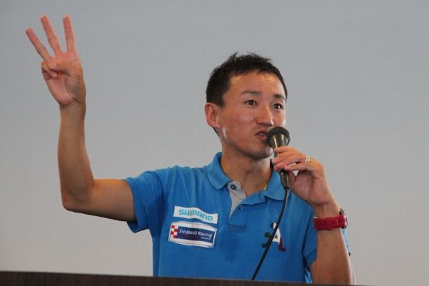 野寺監督はシマノレーシングが行うトレーニング方法やその考え方を披露