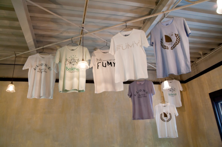 ジャーナルスタンダードとコラボした「JOURNAL STANDARD×Fumy」Tシャツ