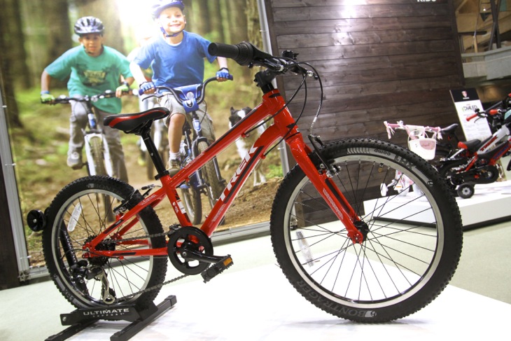 SUPERFLY20 スーパーフライの名を冠したキッズバイクは軽量な仕上がりで注目を集めた