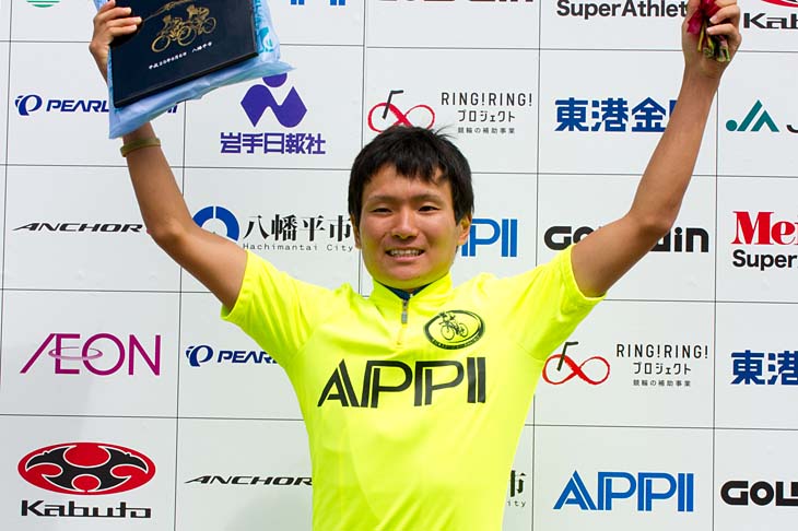 第1ステージ 優勝の横山航太(北信越高体連選抜)
