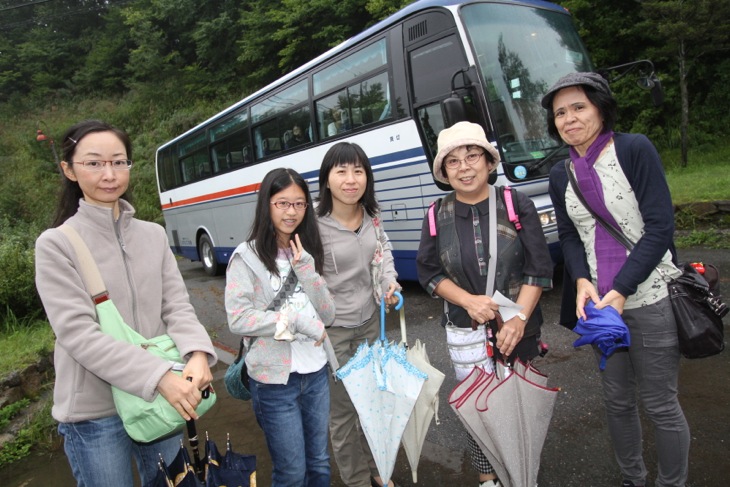 走らない同行の家族向けに企画された応援バスツアー「お父さんをしっかり応援してまわります」