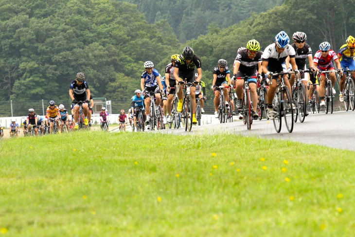 スポーツランドSUGOサーキットは上りと下りしかない印象だ